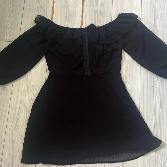 Black corset mesh ruffle neck dress with sleeves - Picture 2 of 6